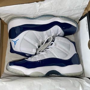 Jordan retro 11 (boys grade school) 6.5